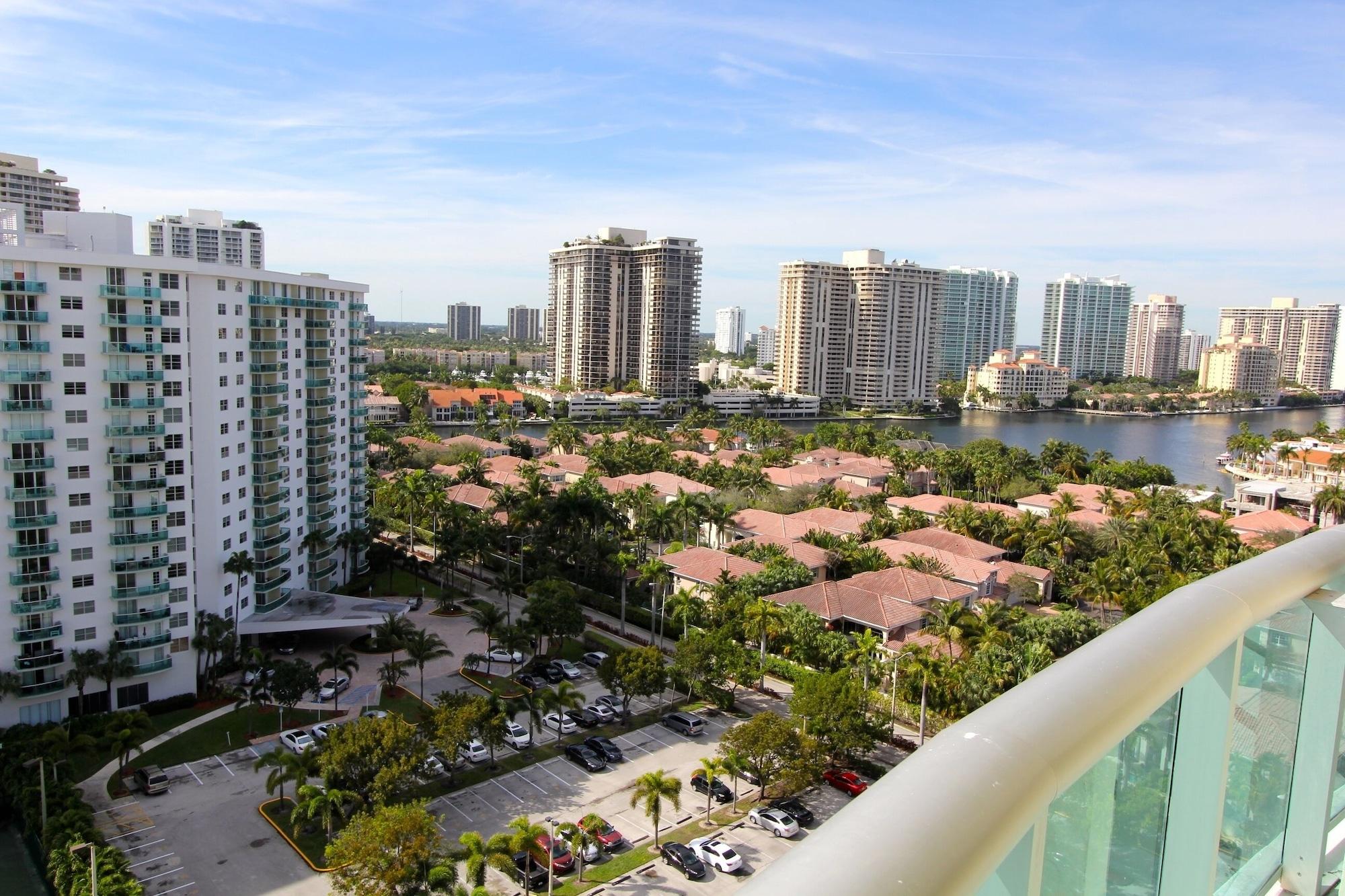 Ocean Reserve Sunny Isles Beach Exterior foto